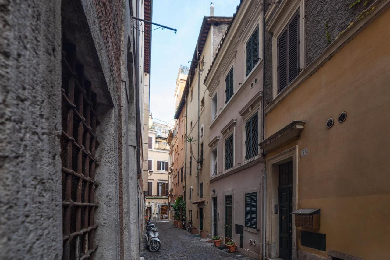 Piazza Navona & Pantheon Central Apartment Rome Bagian luar foto